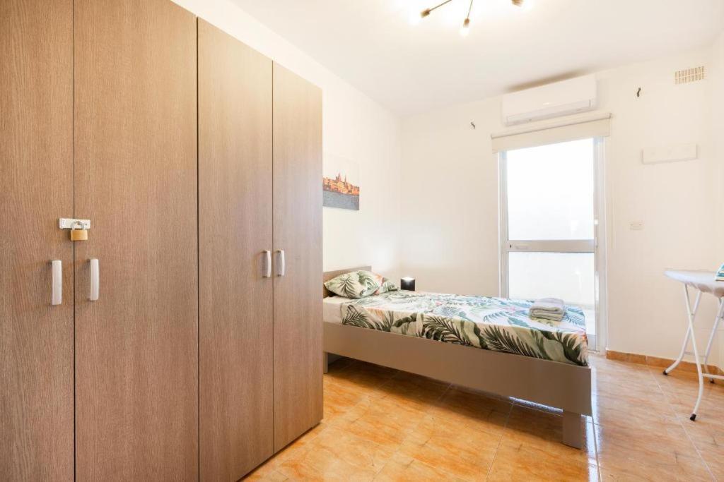 Gudja - Lovely 3 Bedroom Unit With Own Private Entrance Kültér fotó